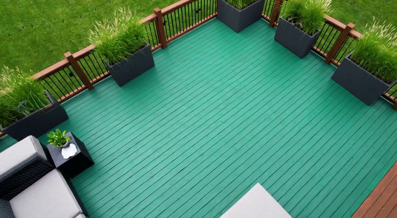 DECK GUARDIAN™ Elastomeric Deck Paint and Coating